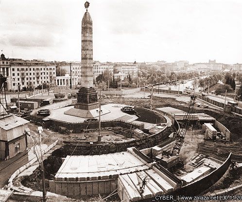 Будоўля станцыі метро пад плошчай Перамогі