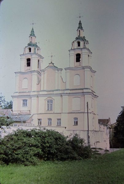 Касьцёл манастыра бернардзінак, зарас катэдральны сабор Сьвятога Духа